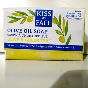 Kiss My Face Olive & Green Tea Soap Bars